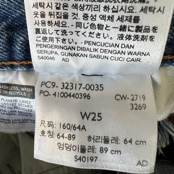 Levi’s 501 Original Light Wash Distressed Cutoff Denim Button Shorts Women Sz 25 - Picture 13 of 13